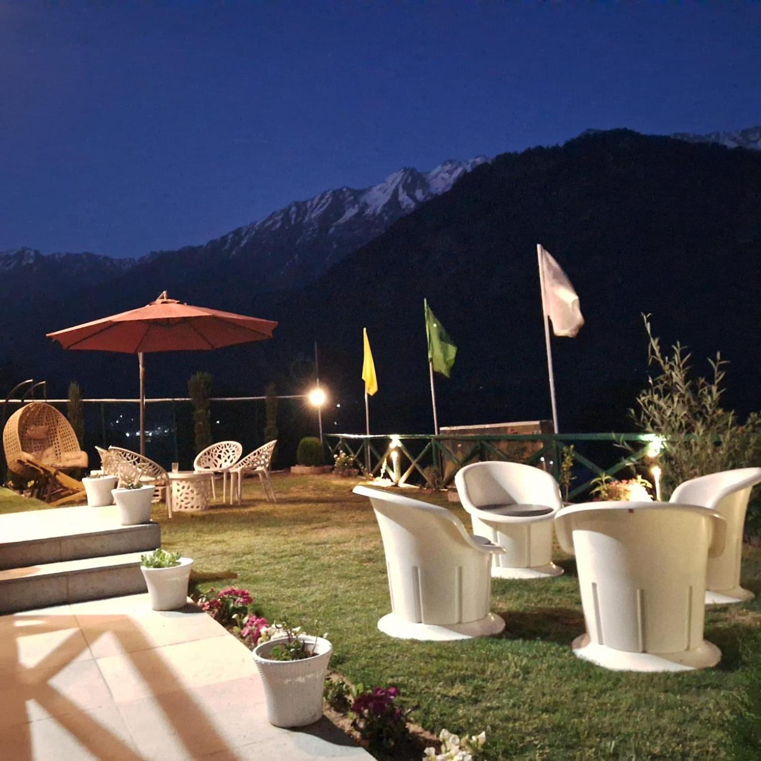 Cliff Cottage Pahalgam, Kashmir Batakut Eksteriør bilde